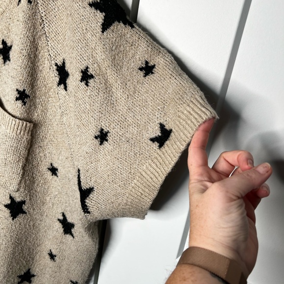 Torrid Softest Short Sleeve Star Pattern Sweater Women's Plus Size 4X - Picture 2 of 5